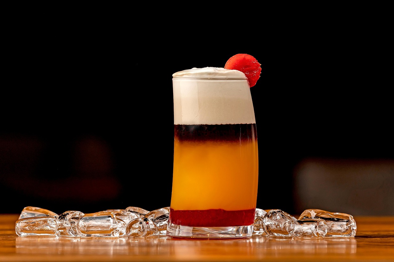 Riviera Bar: conheça o point perfeito para drinks e diversão